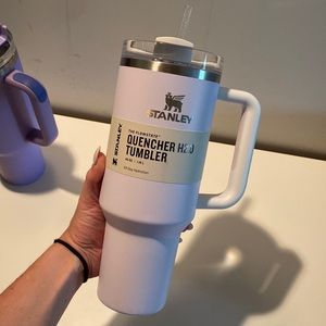 Target Exclusive Lilac Stanley 40oz